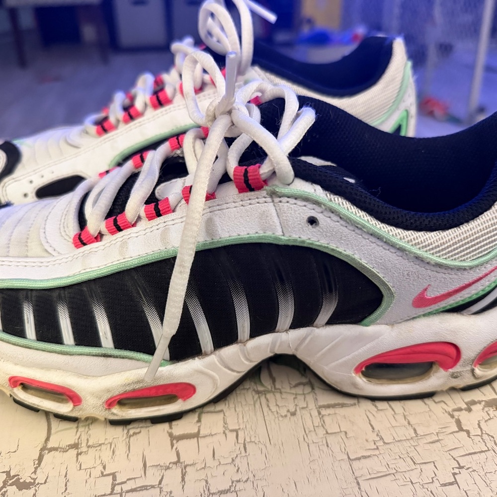 Nike Sneakers White Black with Pink Highlights